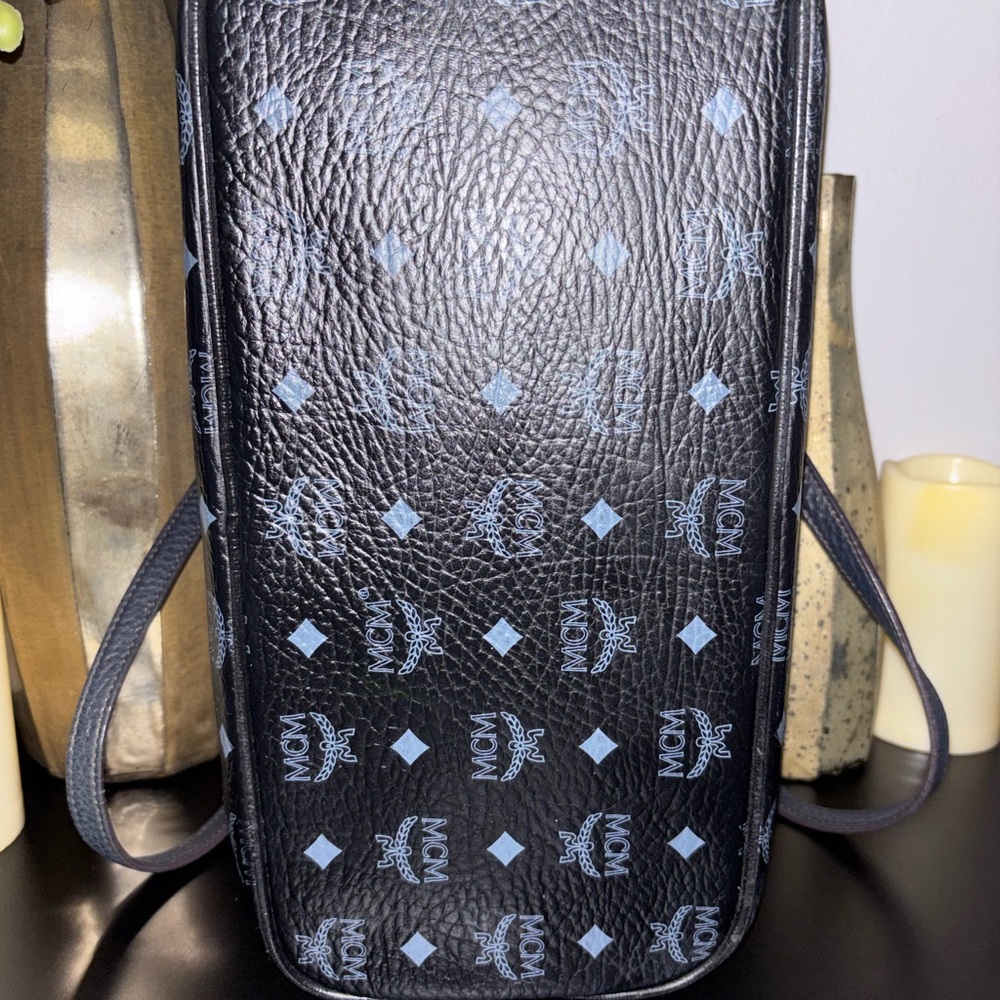 Authentic MCM Visetos Shopper Tote Bag - Picture 9 of 12